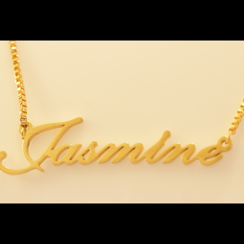 Jasmine Name Necklace